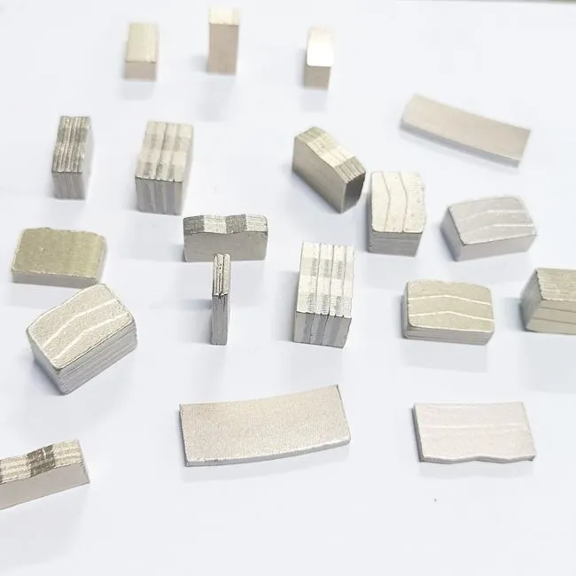 Diamantový segment pro řezání kamene